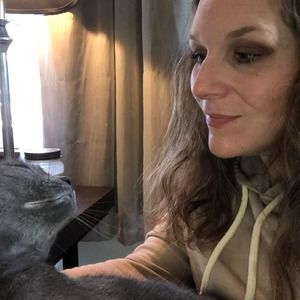 Meet your Posher, Lori